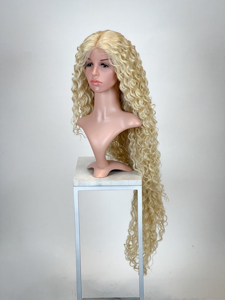 Penelope Bleach Blonde - Natural Series