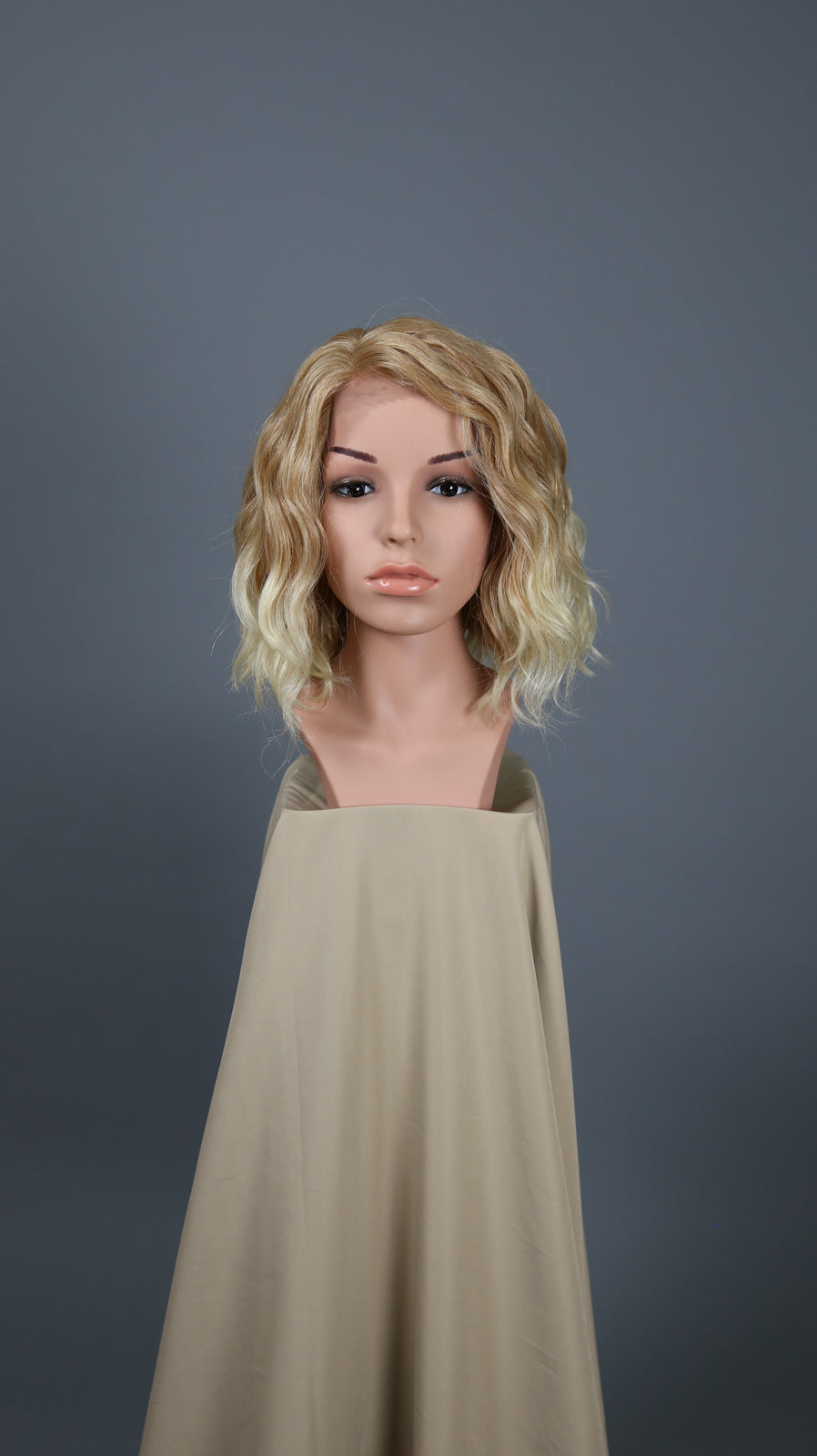 Pose Wigs Strawberry Blonde Ombre Short Curly Bob Lace Front Wig - Duchess Series LDPEA91