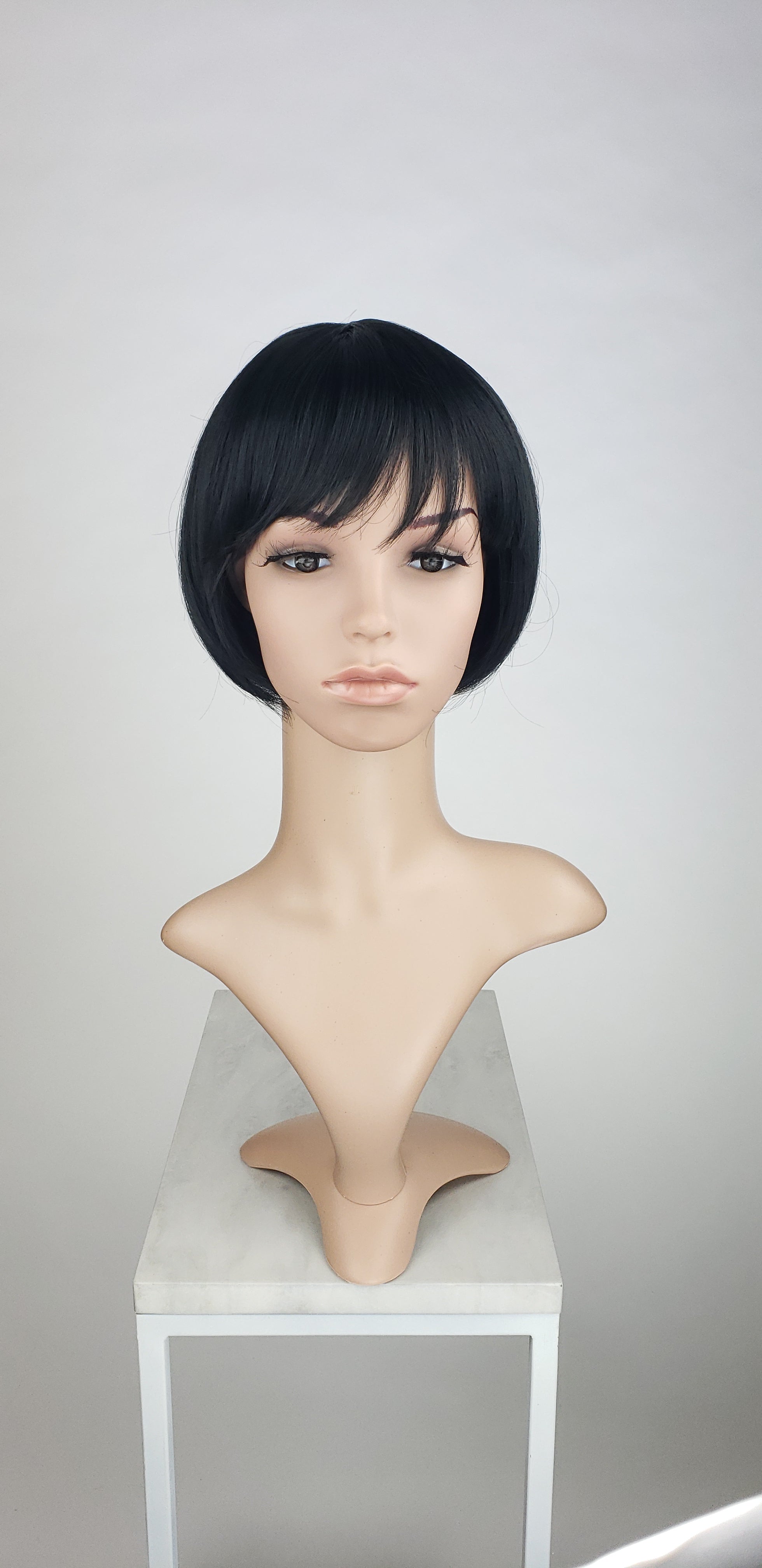 Petite Midnight Black Fashion Wig Pose Wigs