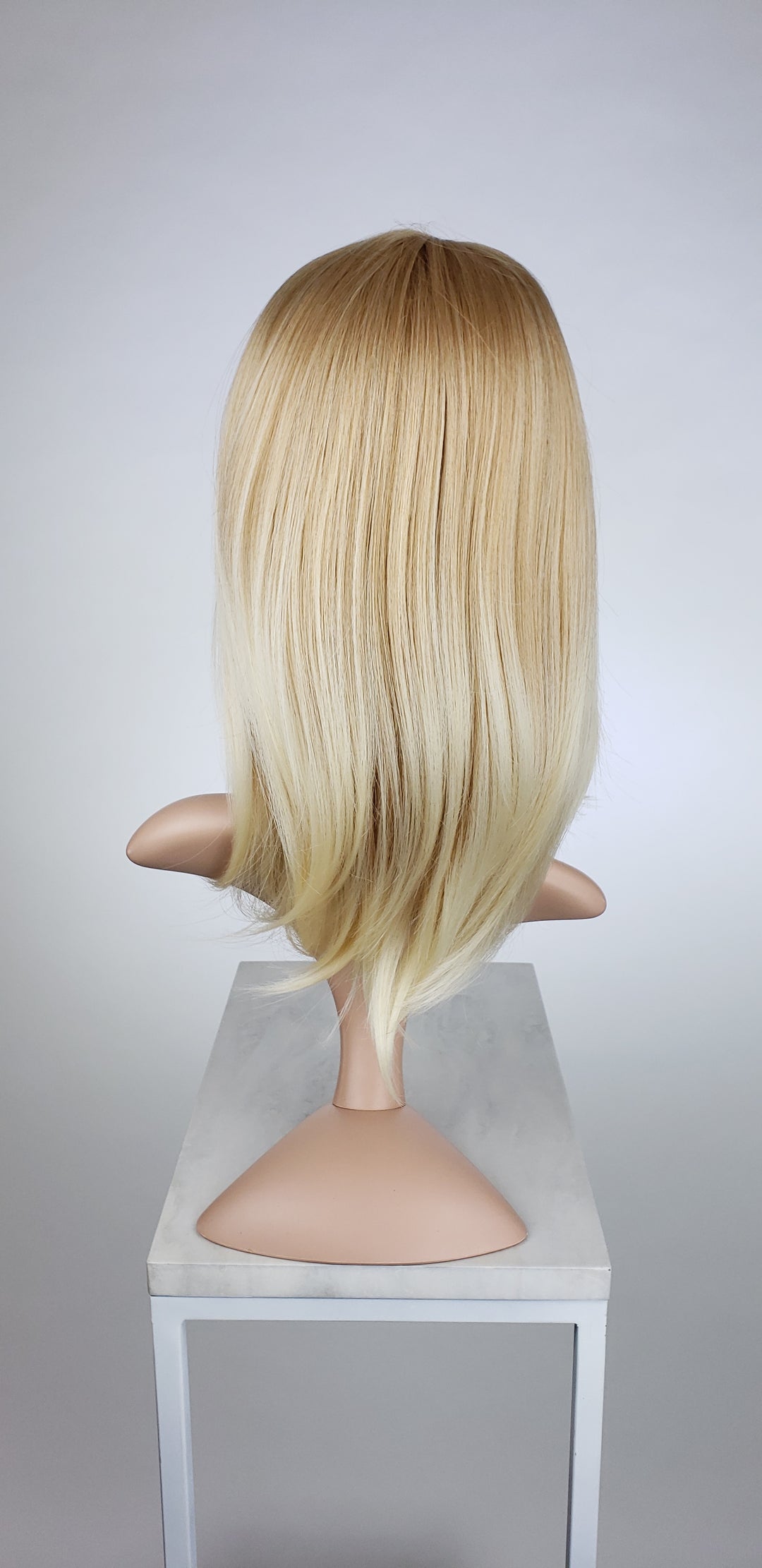 Kiley Strawberry Blonde Ombre - Hard Front Wig