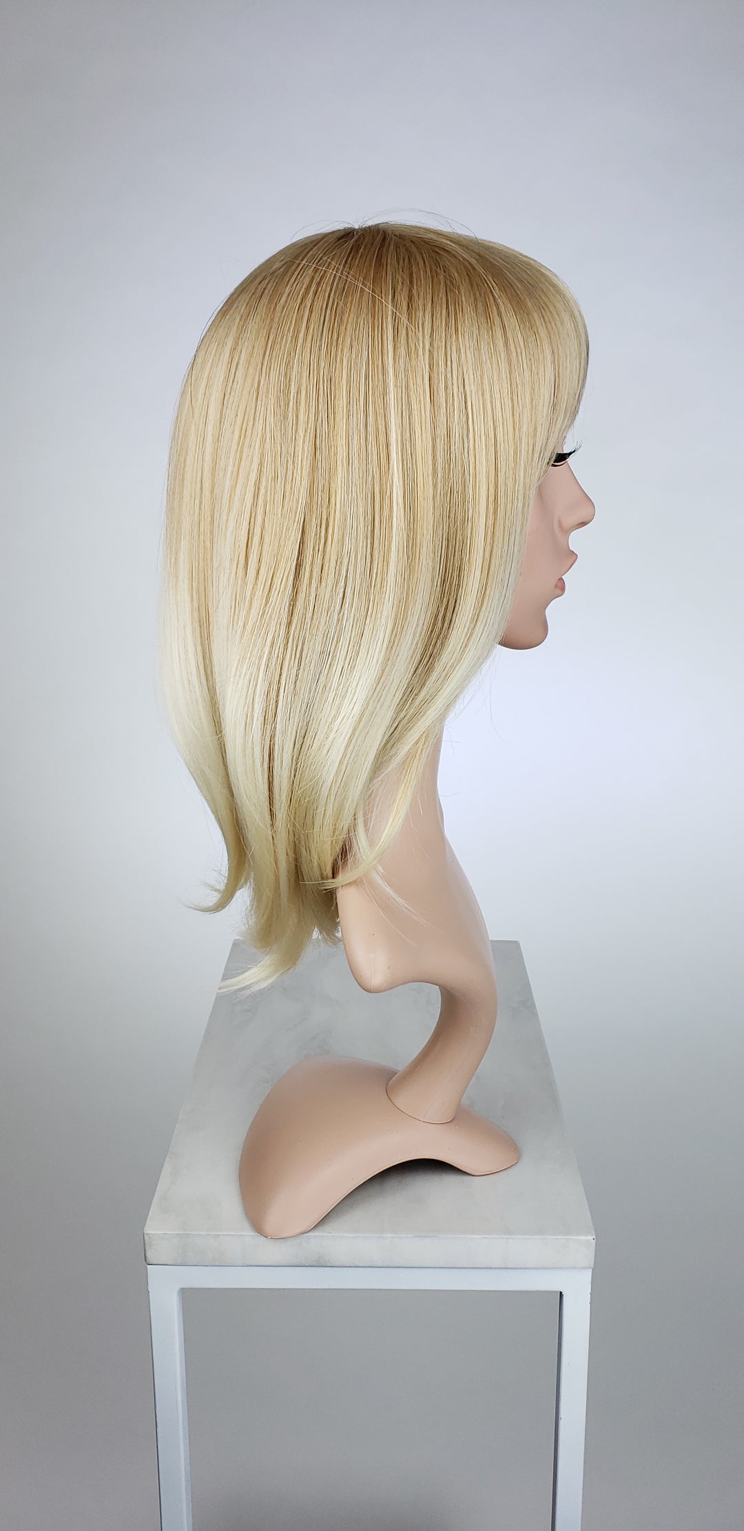 Kiley Strawberry Blonde Ombre - Hard Front Wig