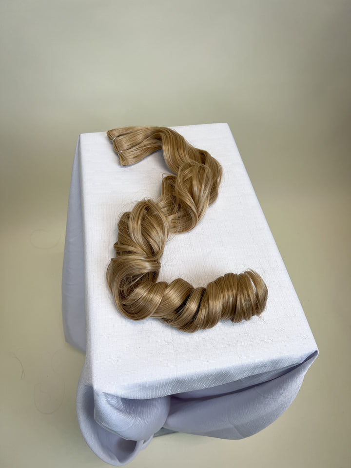 Natural Blonde Weft