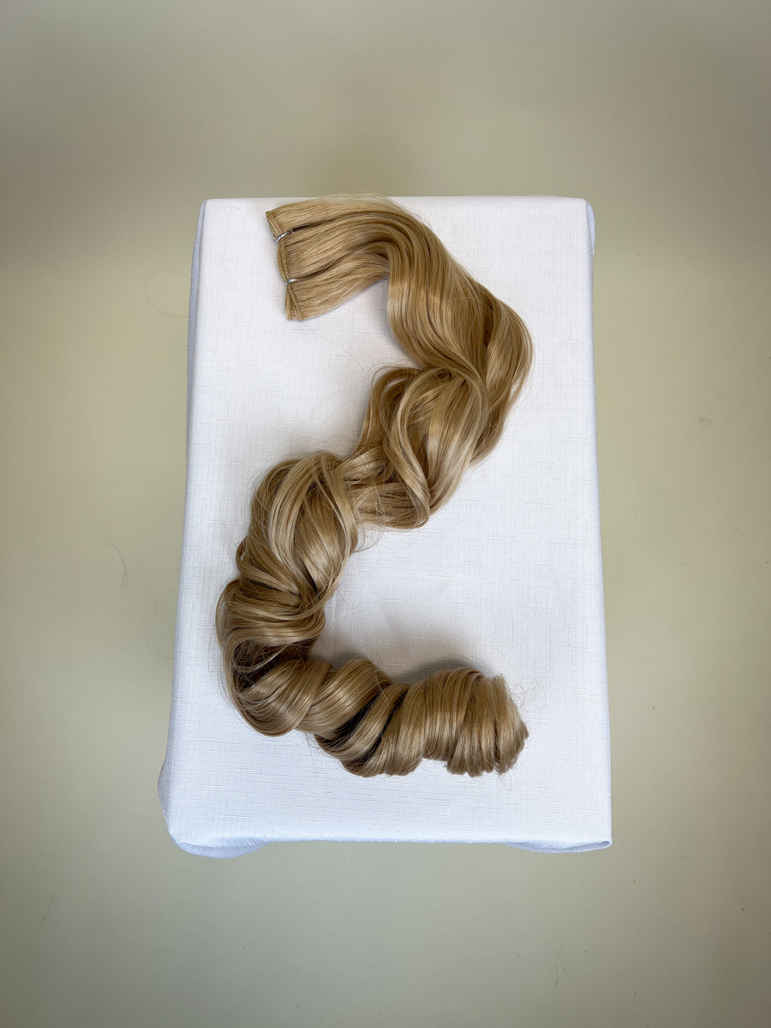 Natural Blonde Weft - Sew-in