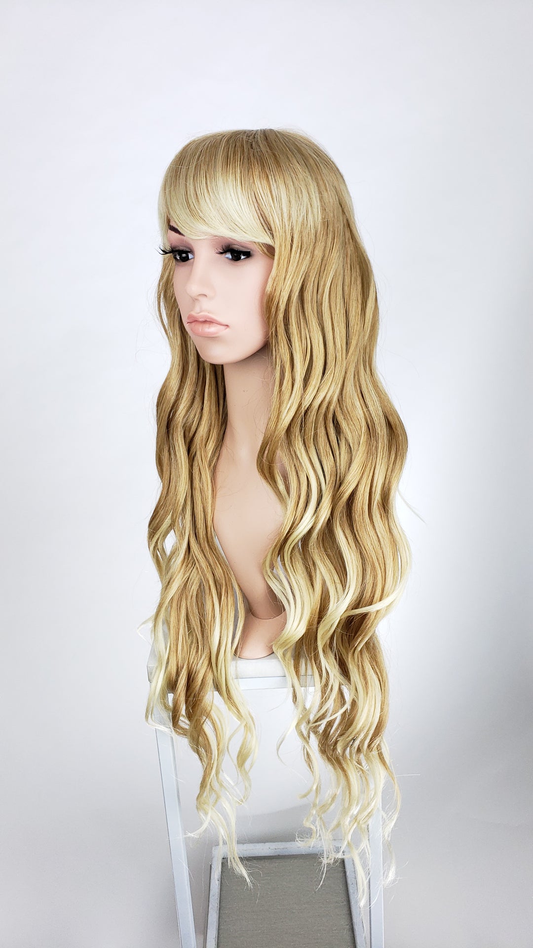 Pose Wigs Strawberry Blonde Ombre Long Curly with Bangs Fashion Wig HSSAH91