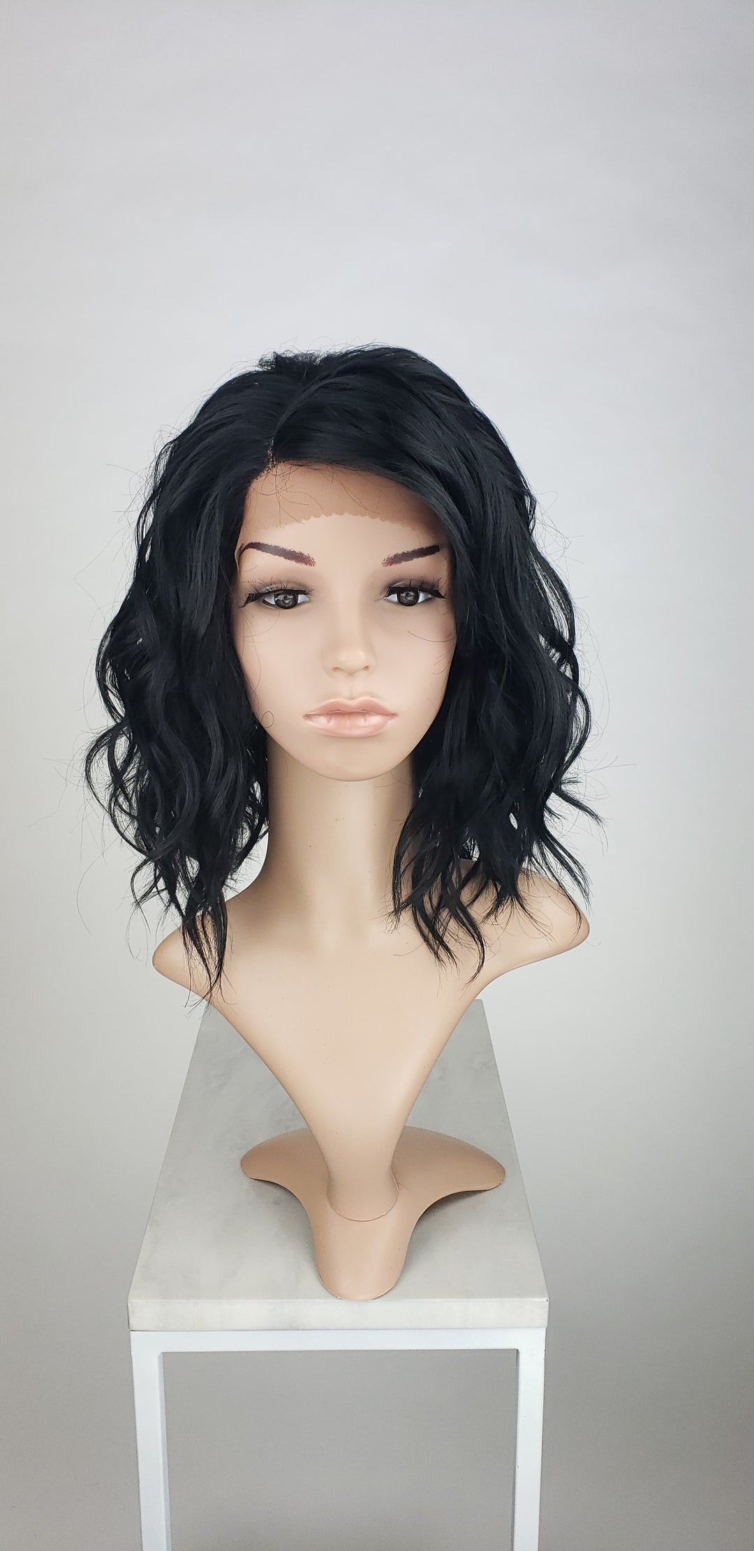 Pose Wigs Black Medium Length Wavy Bob Lace Front Wig - Duchess Series LDHAY1