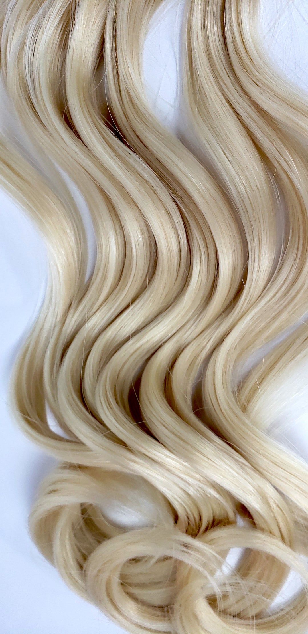 Bleach Blonde Weft - Sew-in Loose